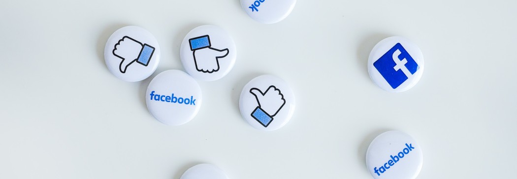 Beïnvloeden verhalen op Facebook onze kijk op producten?