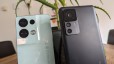 Close-up: de Oppo Reno 8 Pro en de Xiaomi 12T Pro, respectievelijk links en rechts