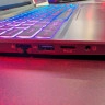 Acer Nitro V16S aansluitingen links