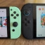 Nintendo Switch 2 naast de Switch OLED (links)