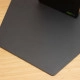 De basisplaat van de LG UltraGear 27G850A is van metaal.