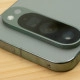 Google Pixel 9 Pro: vuil hoopt zich op bij het camera-eiland, ook bij gebruik van een hoesje.