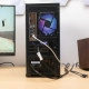 Achterkant van de Ik hoor je Gaming PC met verlichte ventilator