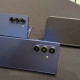 Samsung Galaxy Z Fold 7 (voor) naast Fold 6 en Pixel 9 Pro Fold