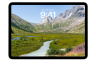 iPadOS 17 Lock Screen landscape