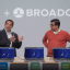 Carlos Cordero en Vijay Nagarajan van respectievelijk Intel en Broadcom demonstreren de snelheid van WiFi 7