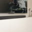 Denon DHT-S217 andere kant zijaanzicht onder TV