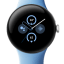 Google Pixel Watch 2 zilverkleurig met lichtblauw bandje