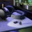 Sennheiser BTD 700 naast een draadloze hoofdtelefoon