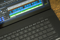 De ASUS ProArt P16 (2025) is een relatief lichte, compacte laptop met zeer krachtige hardware aan boord, waaronder de nodige voorzieningen die creators zeer zullen waarderen.