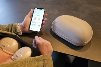 De Eufy Draagbare Borstkolf S1 Pro komt compleet met een laadkoffertje en is te bedienen met een app op je smartphone.
(Alle foto&#39;s bij dit artikel zijn gemaakt door Tom Kauwenberg.)