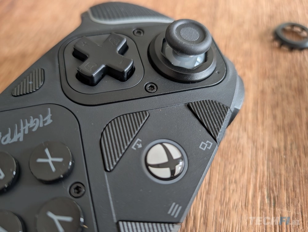 Victrix Pro BFG Reloaded -  stof in groeven