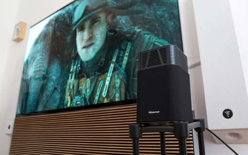 Hisense HT Saturn review: geen soundbar, geen AV-receiver, toch surround sound in je kamer