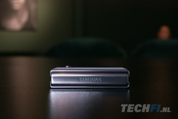 Het scharnier van de Samsung Galaxy Z Flip 4 is een millimeter dunner dan dat van de Flip 3.