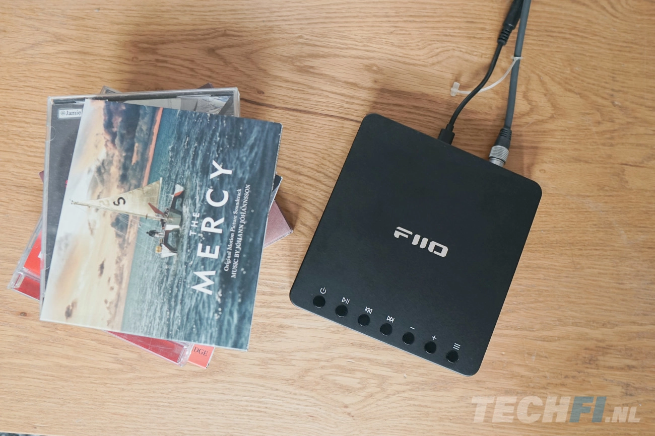 FiiO DM13 draait nostaligisch cd's