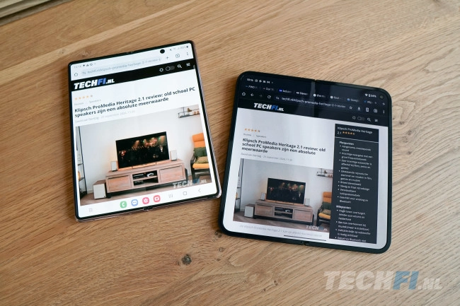 Google Pixel 9 Pro Fold (rechts) naast Samsung Galaxy Z Fold