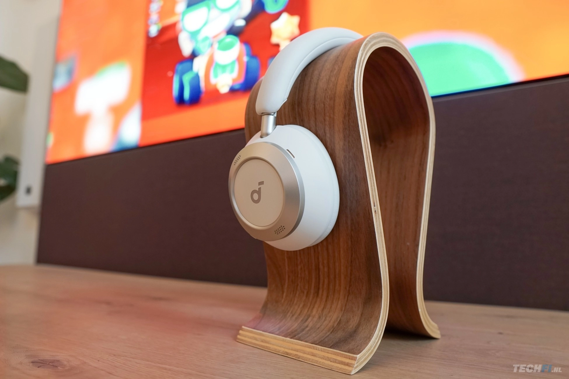 Anker soundcore Space One Pro