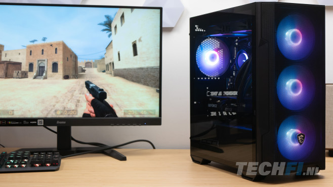 De Ik hoor je Gaming PC wordt geleverd door FlowUp als Powered by MSI systeem, met goedkeurend stempel van influencer en gaming personality Don Kaaklijn (exclusief monitor, toetsenbord en muis).