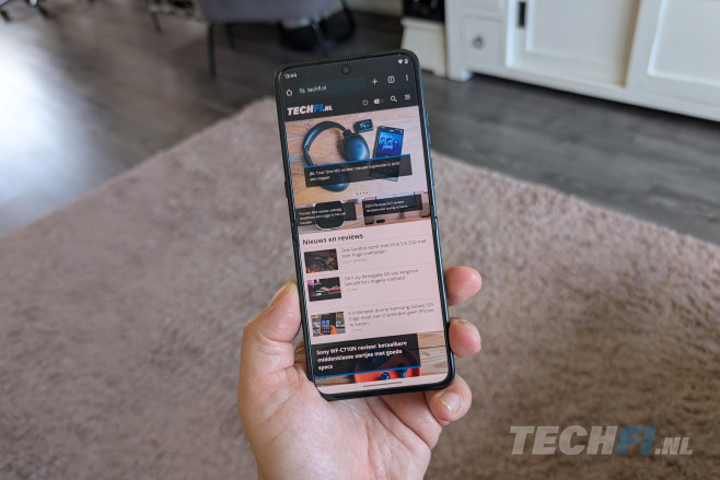 De Motorola Razr 60 Ultra heeft een scherper scherm, een krachtiger processor en een hogere prijs dan het voorgaande model.