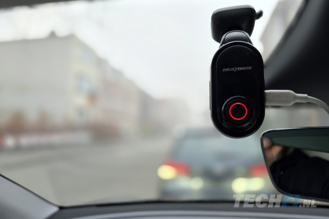 De Nextbase Piqo 2K is een zeer compacte, betaalbare webcam die vastlegt wat er om je auto heen gebeurt - ook als je niet rijdt, al vergt dat wat extra installatiewerk.