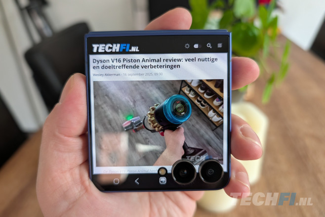 De Samsung Galaxy Z Flip 7 heeft een groter coverscherm dan de voorganger, waardoor je er veel meer informatie op kan tonen - als Samsung het toelaat.