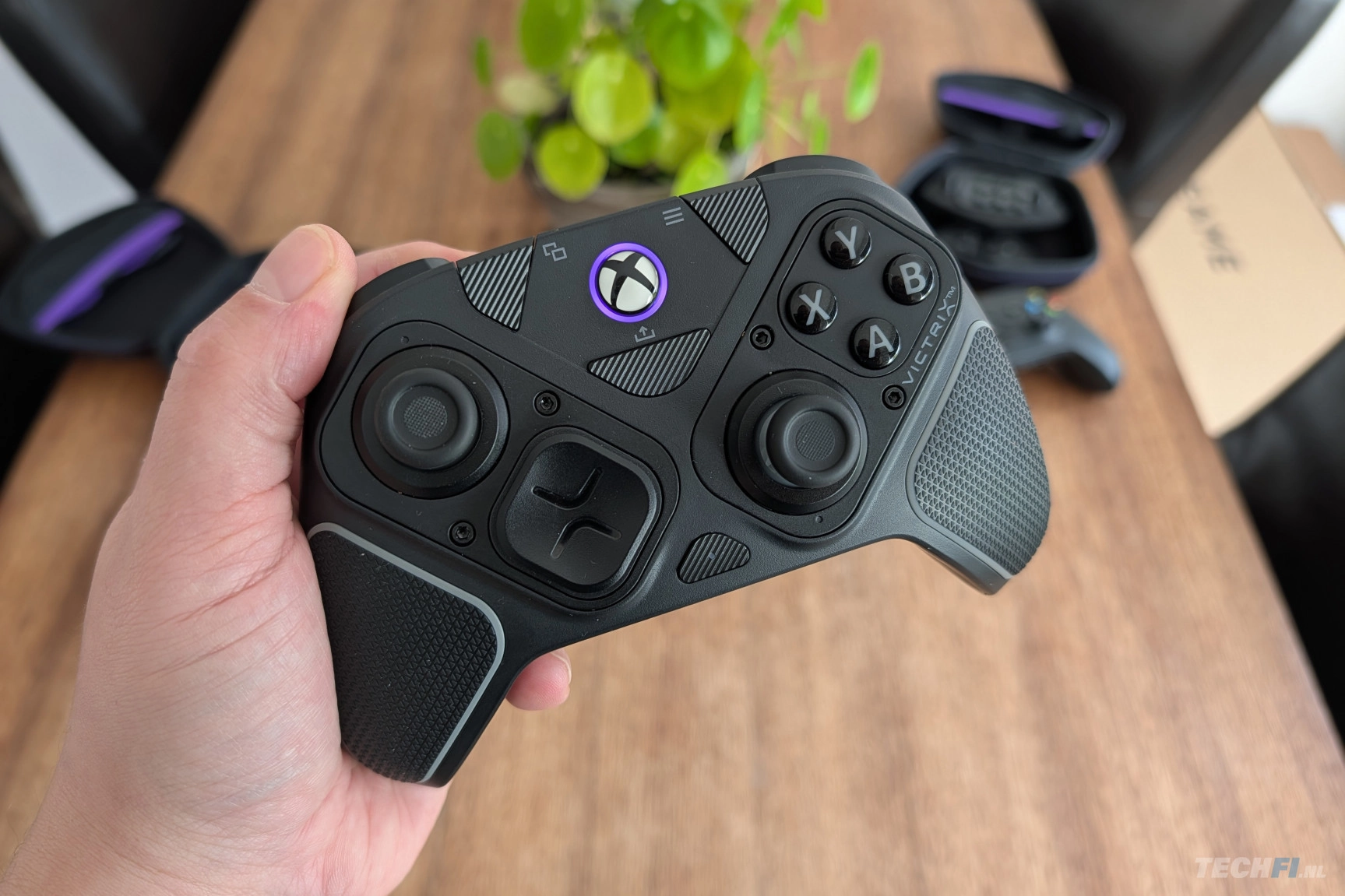 De Turtle Beach Victrix Pro BFG Reloaded is een vernieuwde versie met hall effect triggers en sticks en een optionele Fightpad.