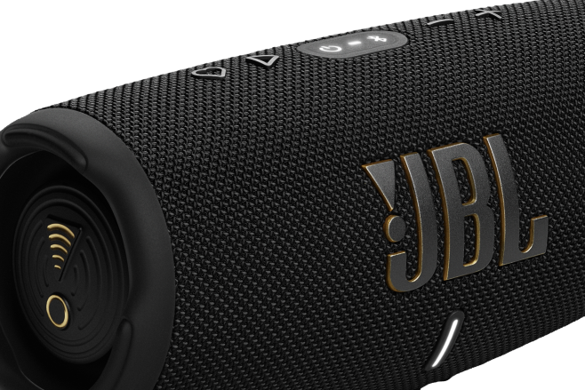 JBL brengt WiFi en duurzamere materialen naar Charge 5 en Boombox 3 