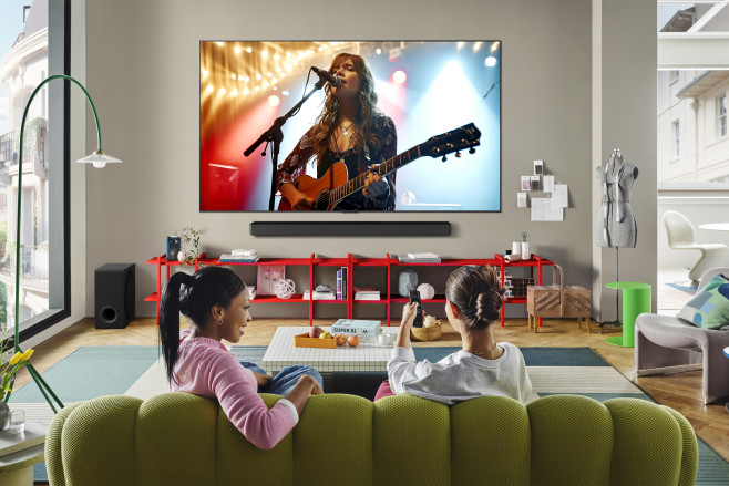 De LG OLED C5 heeft weer een wat hogere helderheid dan het model van vorig jaar en een nieuwe afstandsbediening, maar mist ondersteuning voor DTS en HDR10+.