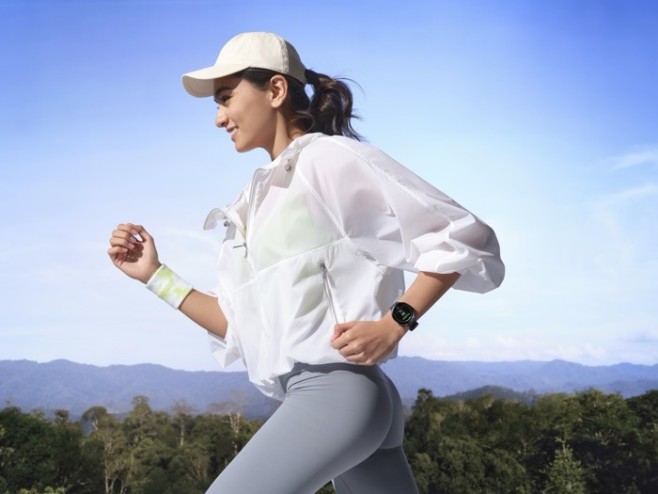 Dit compacte horloge zit vol met gezondheids- en fitnessfuncties
