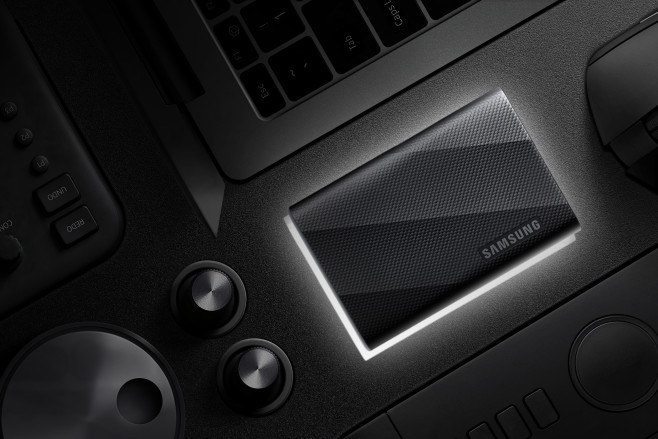 De Samsung Portable SSD T9 belooft zeer hoge snelheden, mede dankzij de snelle SuperSpeed 20 USB-aansluiting.