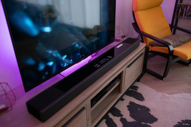 Sony tv met soundbar top