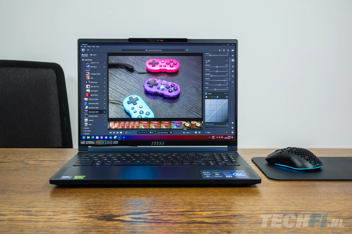 MSI Stealth 16 AI Studio (2024)
