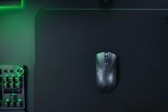 De nieuwe gamingmuis heeft grotere voetjes om beter te glijden op een muismat.