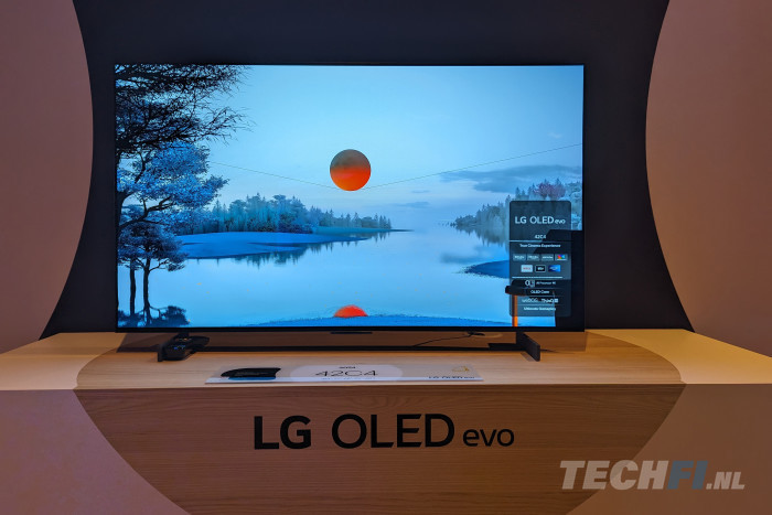 De 2024 LG TV OLED C4 42 inch krijgt ook een wat hogere helderheid.