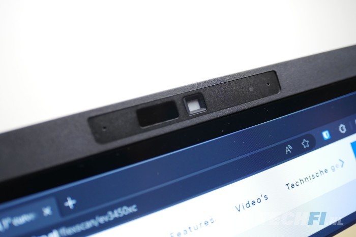 EIZO FlexScan EV3450XC webcam met hardware shutter