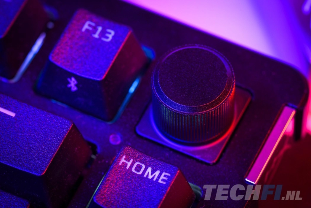 HyperX Alloy Rise 75 Wireless volumewiel