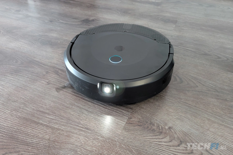 De IRobot Roomba Combo 10 Max heeft een camera voorop en kan veel soorten objecten herkennen.