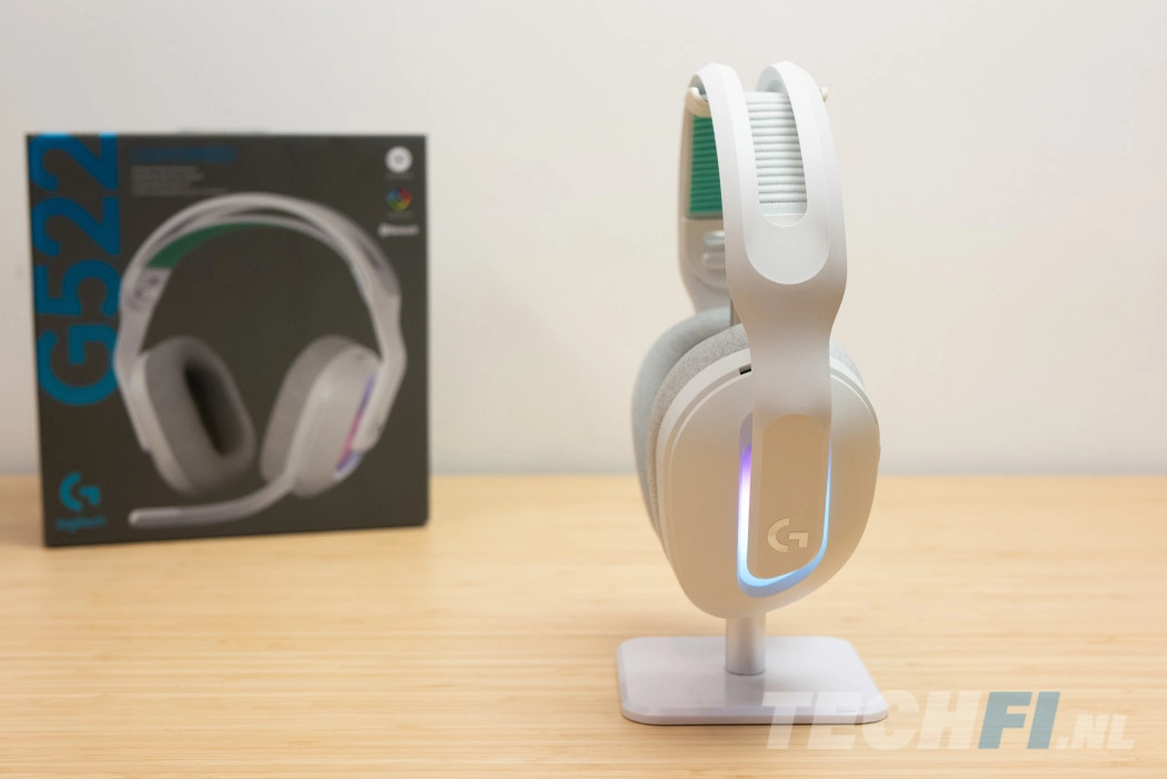 Logitech G522 Lightspeed - met RGB verlichting aan