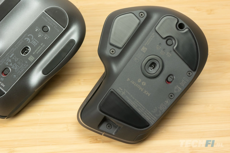 De Logitech MX Master 4 is eenvoudig te openen met toegankelijke kruiskopschroeven
