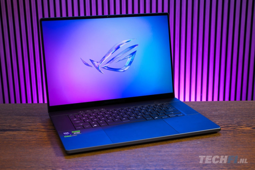 ROG Zephyrus G16 (2025)