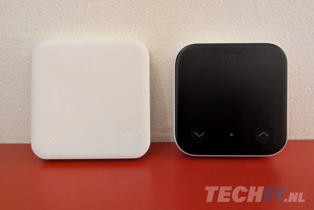 Tado V3 naast Tado X