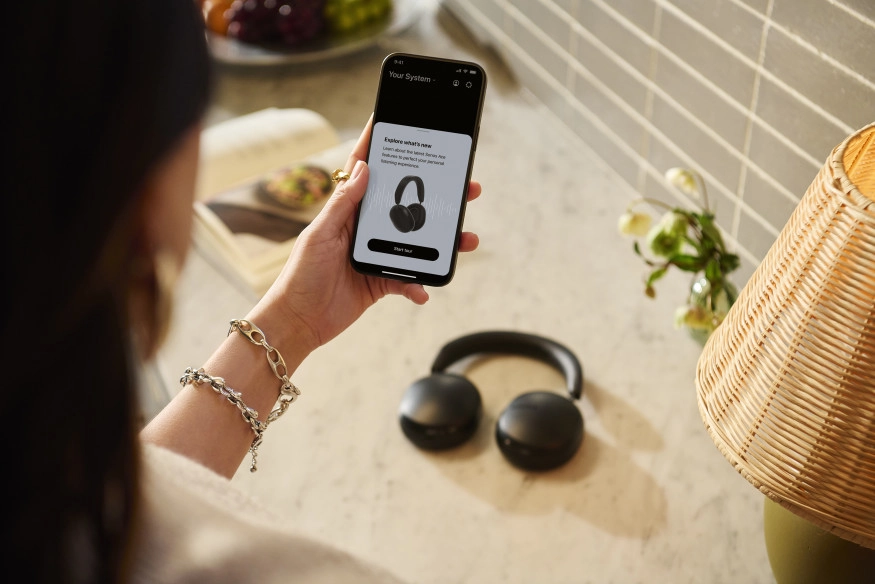 De Sonos Ace app update brengt een nieuwe functie en verbeteringen voor noise-cancelling, gespreksweergave en surround