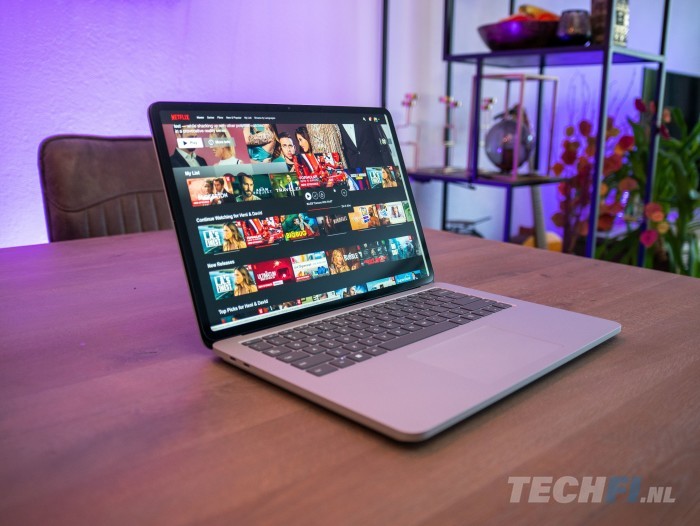 De Microsoft Surface Laptop Studio als klassieke laptop.