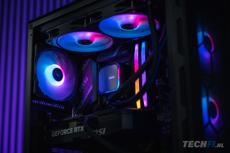 FlowUp x Powered by MSI De Enge PC - Don Kaaklijn