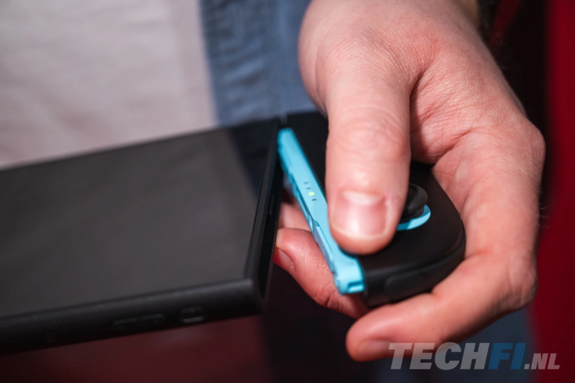 Joy-Cons bevestigen