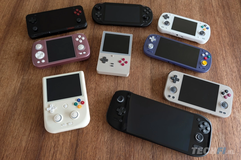 Retro handhelds bij elkaar