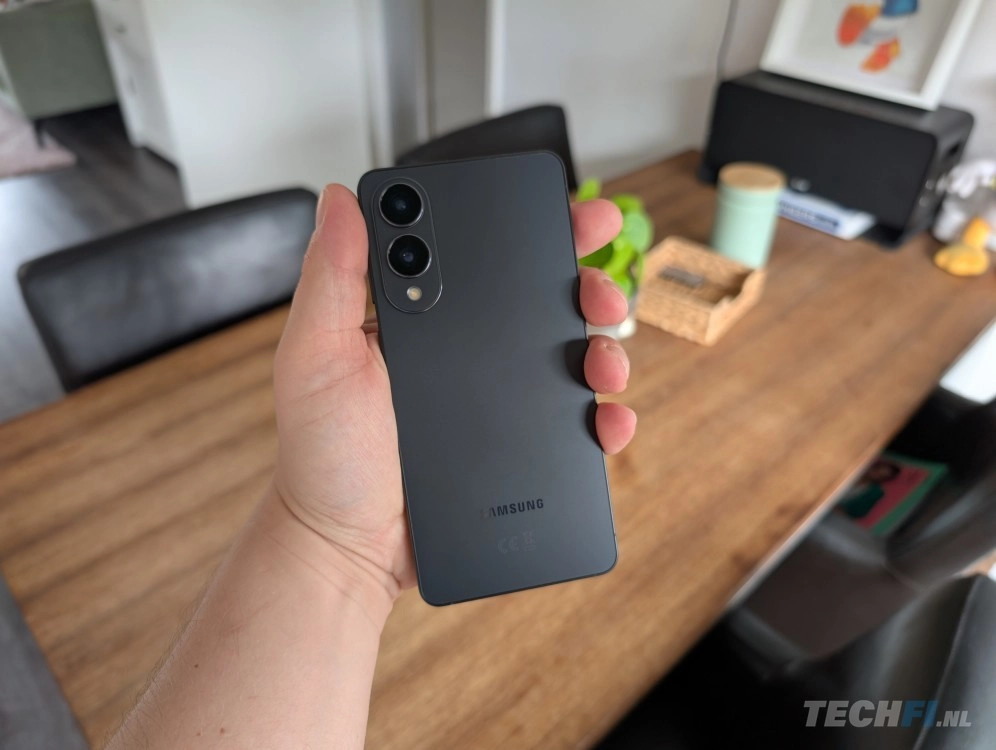 Samsung Galaxy S25 Edge achterzijde