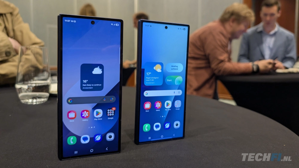 Samsung Galaxy Z Fold 7 (links) naast Fold 6