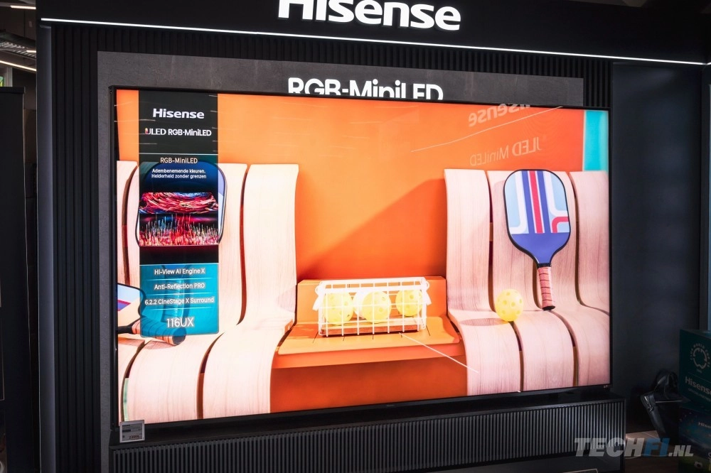 Hisense 116UX RGB MiniLED televisie bij de MediaMarkt