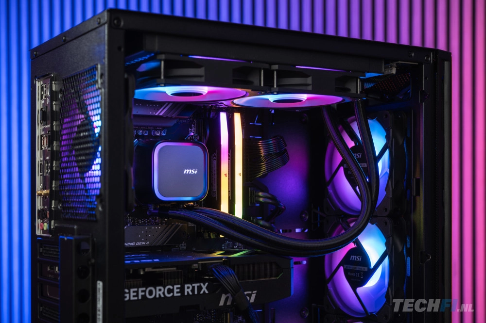 FlowUp x Powered by MSI De Enge PC - Don Kaaklijn